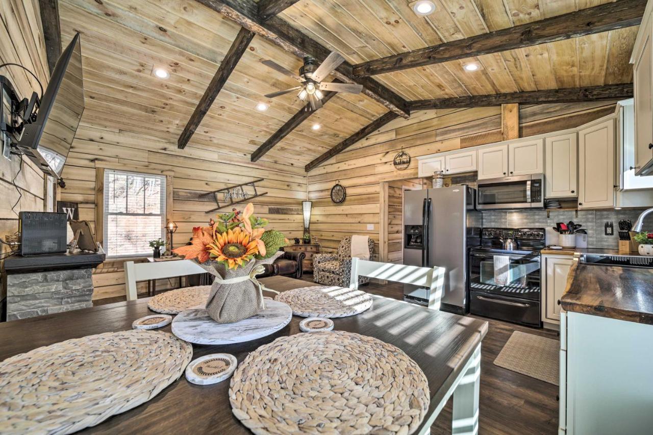 Modern Cabin With Fire Pit Less Than 3 Mi To Trails! Pisgah Forest Exterior photo
